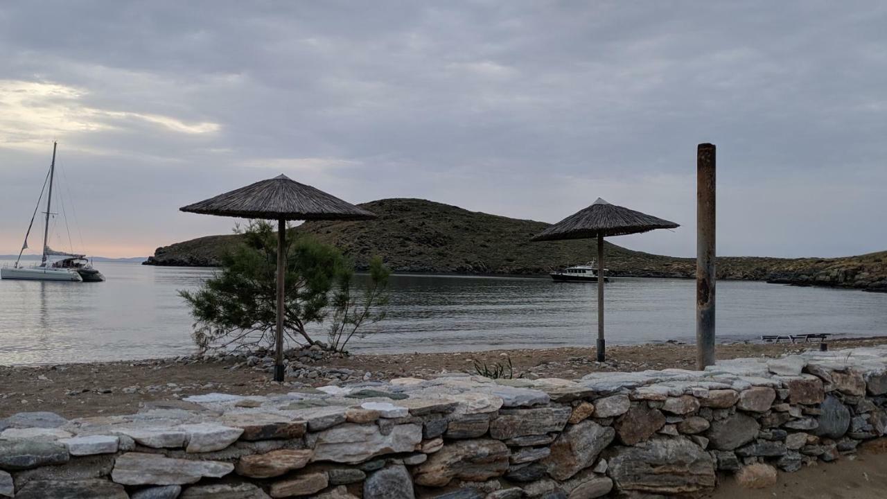 Tramonto Nel Delfini Apartamento Kini Exterior foto